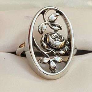 Vintage Avon ring